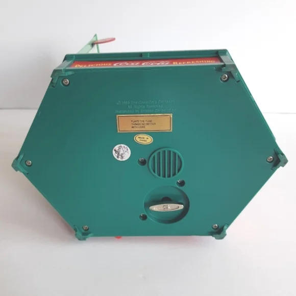 Coca-Cola Multi-Action Musical - Picture 9 of 13